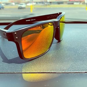 Oakley Holbrook Sunglasses.